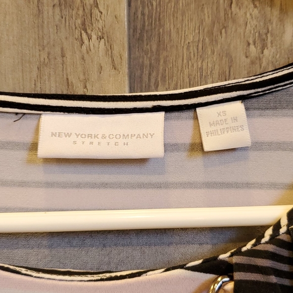 Top - Picture 2 of 2